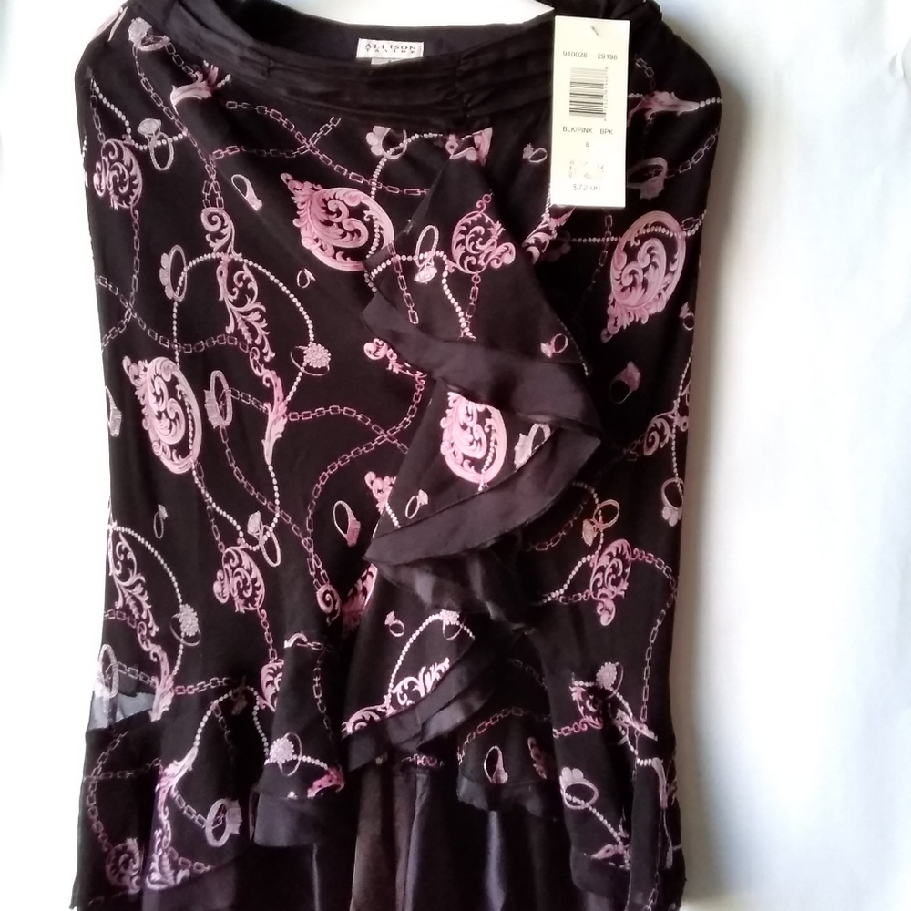 Allison Taylor NWT black & pink skirt